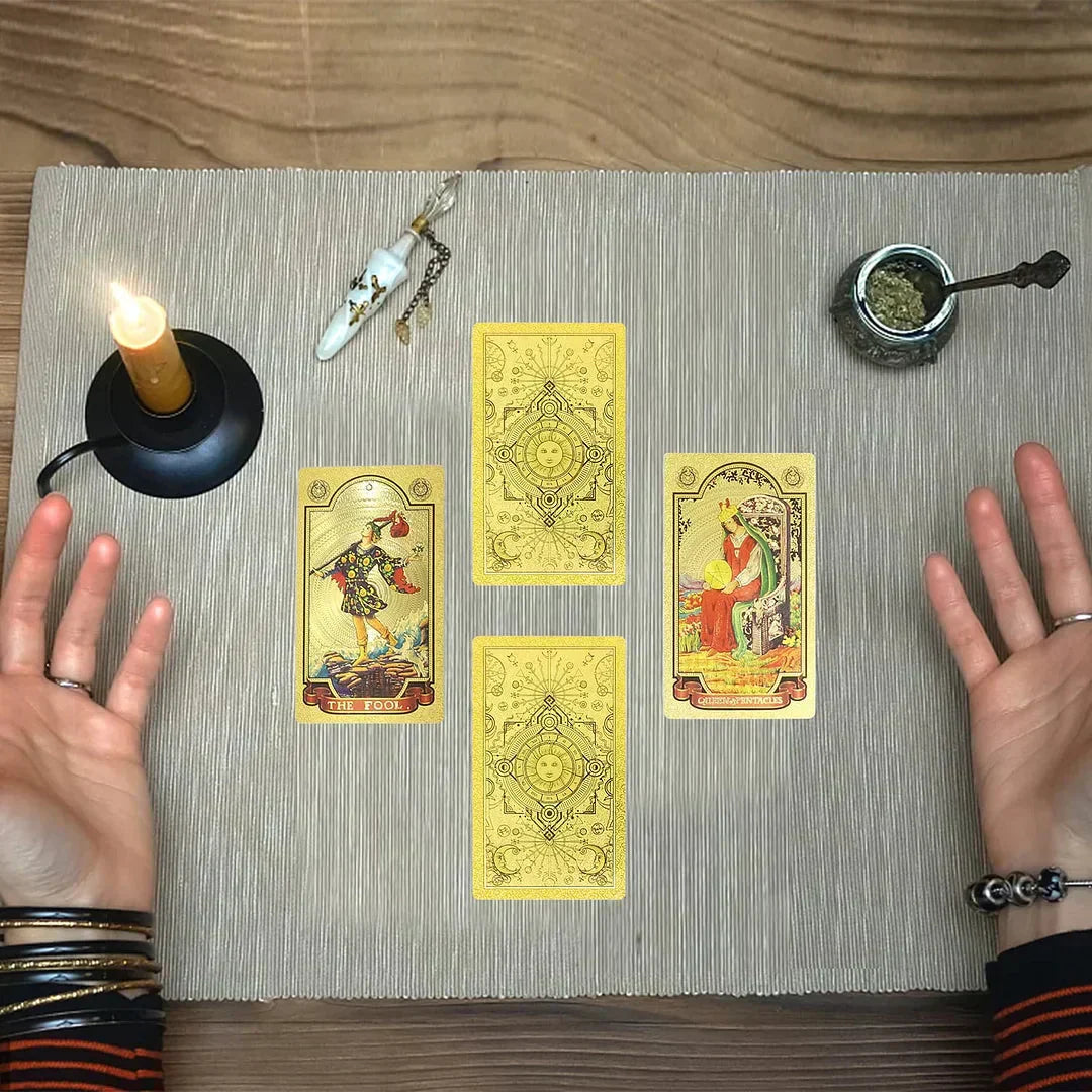 Ylellinen Tarot-kultapainos