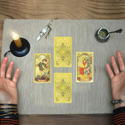 Ylellinen Tarot-kultapainos