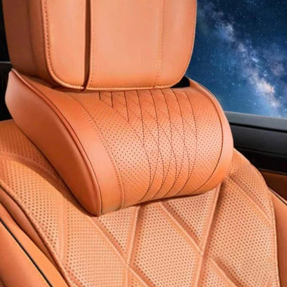 Universaali memory foam -niskatyyny autoon