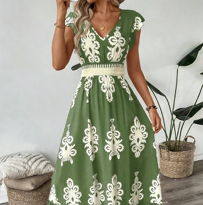 Elegantti V-aukkoinen mekko barokkikuviolla